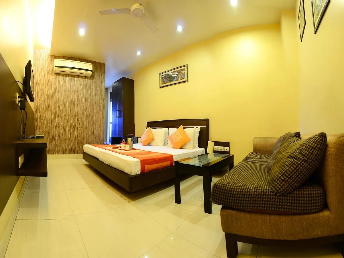 Oyo 2066 Vikaspuri Hotel Delhi  Delhi (National Capital Territory of India)
